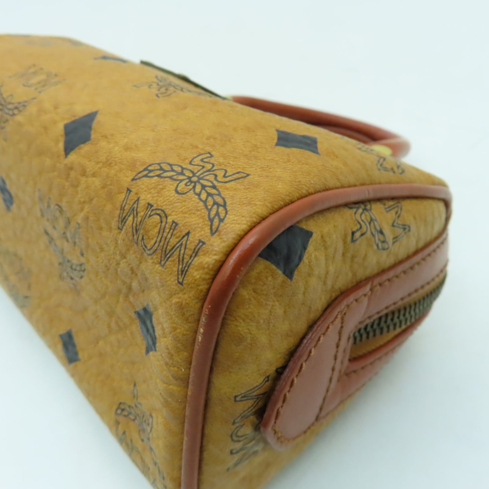 MCM 牛皮皮革Hand Bag金扣手挽袋啡色