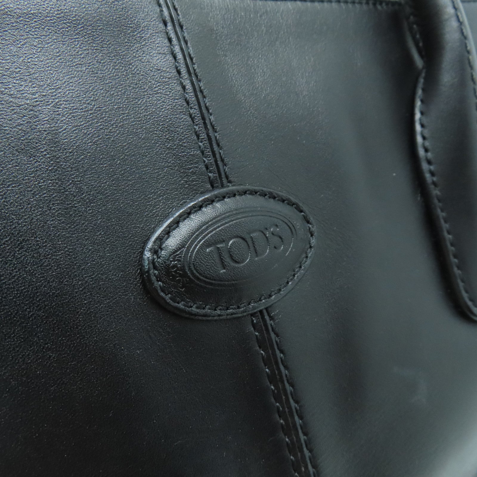 TOD’S 【激減優惠】牛皮皮革Shoulder Bag銀扣肩背袋黑色