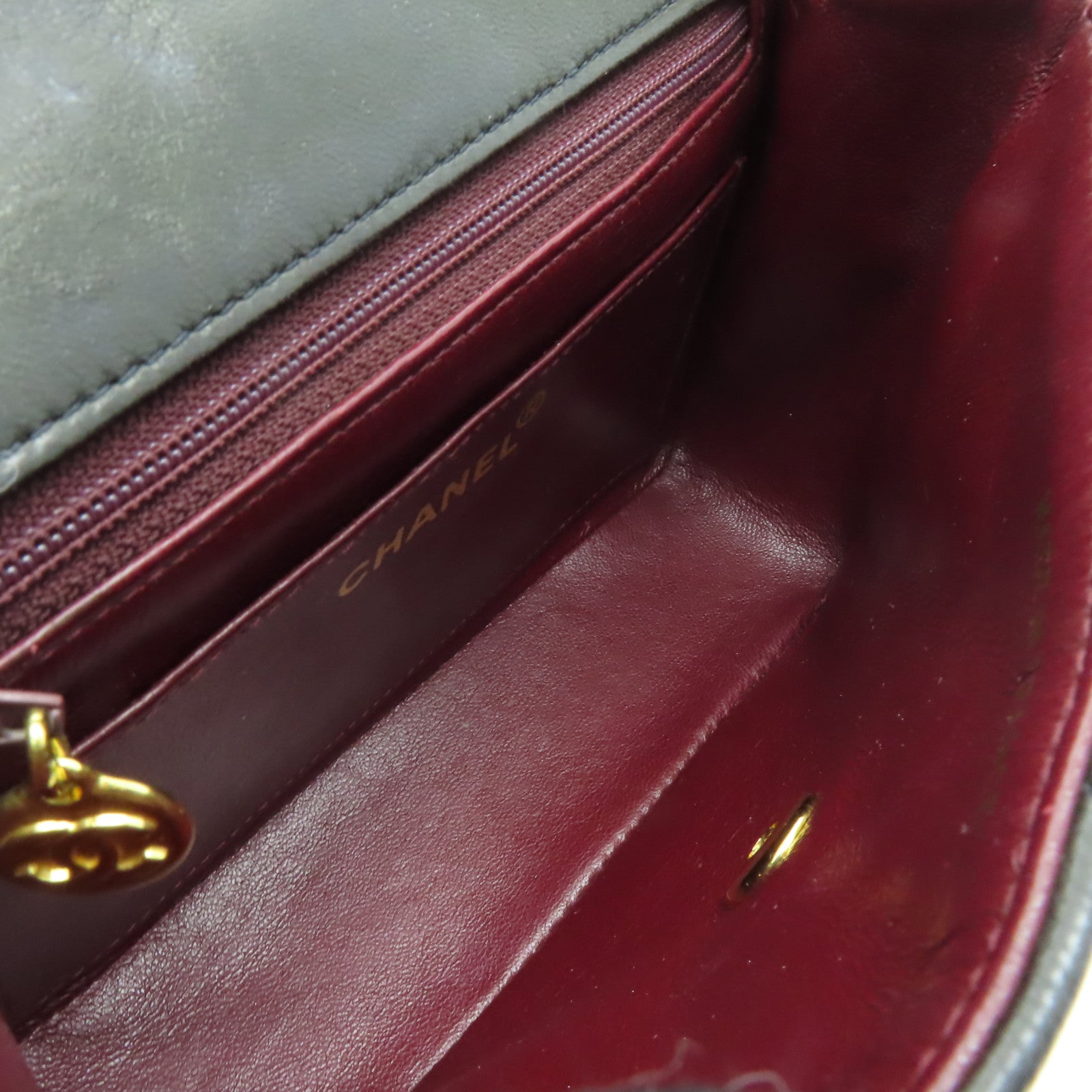 CHANEL 菱格牛皮皮革Matelasse Chain Shoulder金扣鏈帶肩背袋啡色
