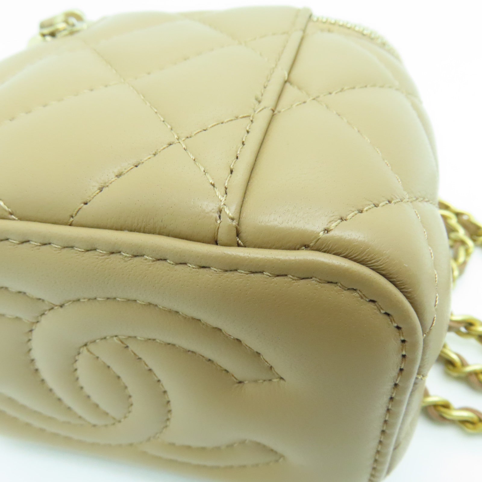 CHANEL 菱格牛皮皮革Chain Shoulder金扣鏈帶肩背袋駝色