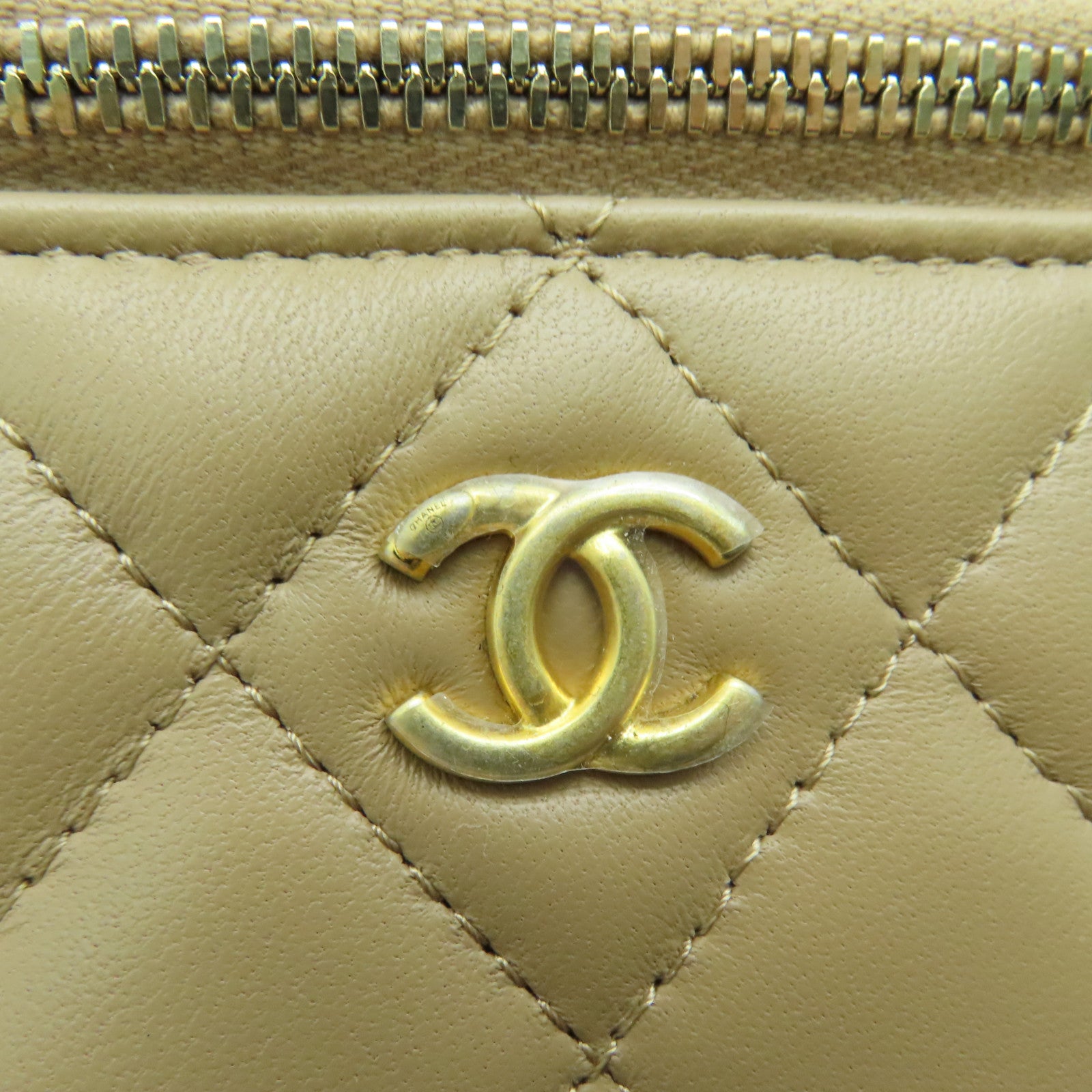 CHANEL 菱格牛皮皮革Chain Shoulder金扣鏈帶肩背袋駝色