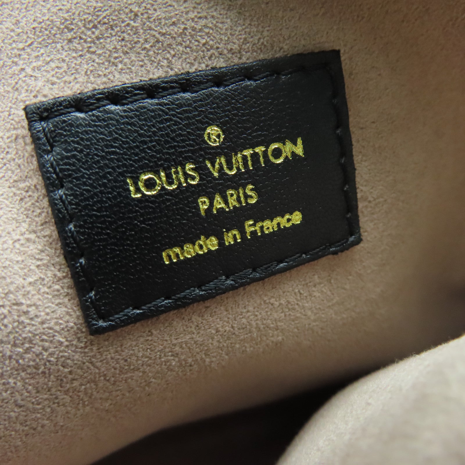 LOUIS VUITTON Sheepskin Leather Coussin Pm Gold Buckle Shoulder Bag Black