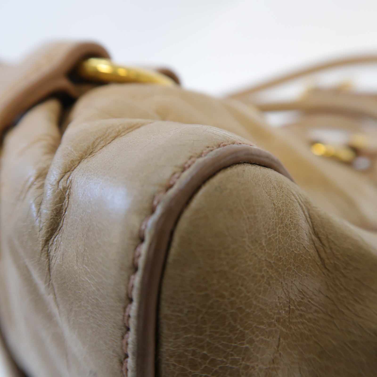 Miu Miu 牛皮皮革2 Way Shoulder金扣手挽肩背兩用袋米色
