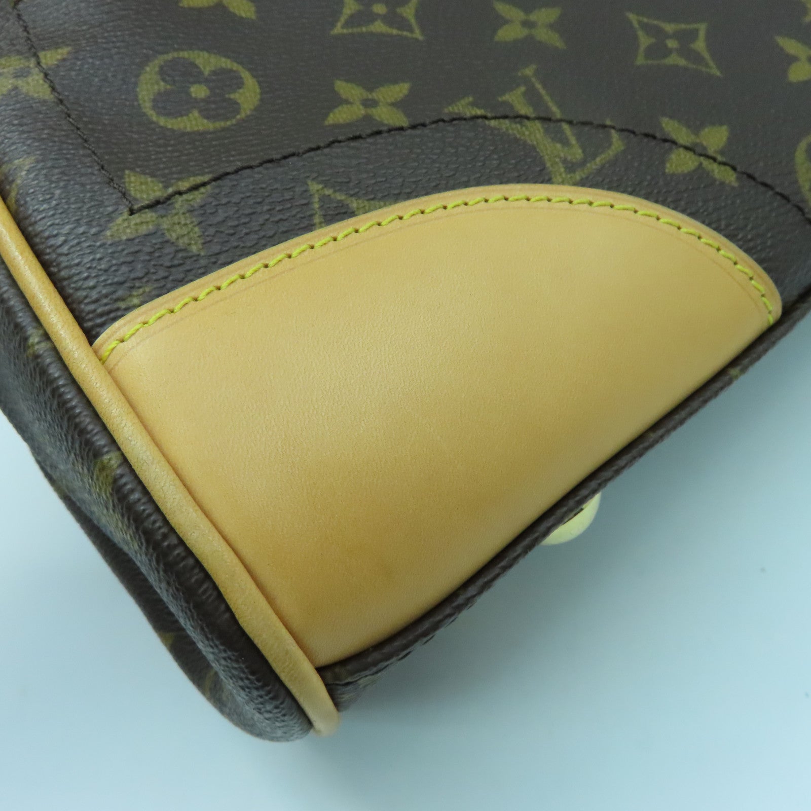 LOUIS VUITTON Monogram Beverly MM Gold Buckle Shoulder Bag Brown