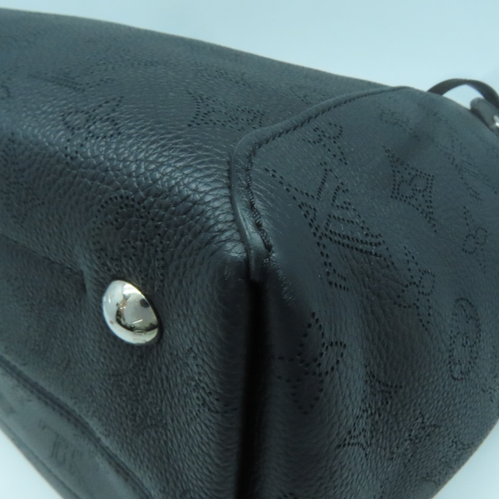LOUIS VUITTON Monogram Mahina Hina MM銀扣肩背袋Noir黑色