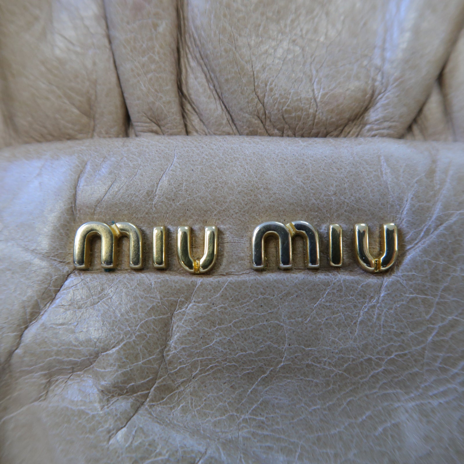 Miu Miu 牛皮皮革2 Way Shoulder金扣手挽肩背兩用袋米色