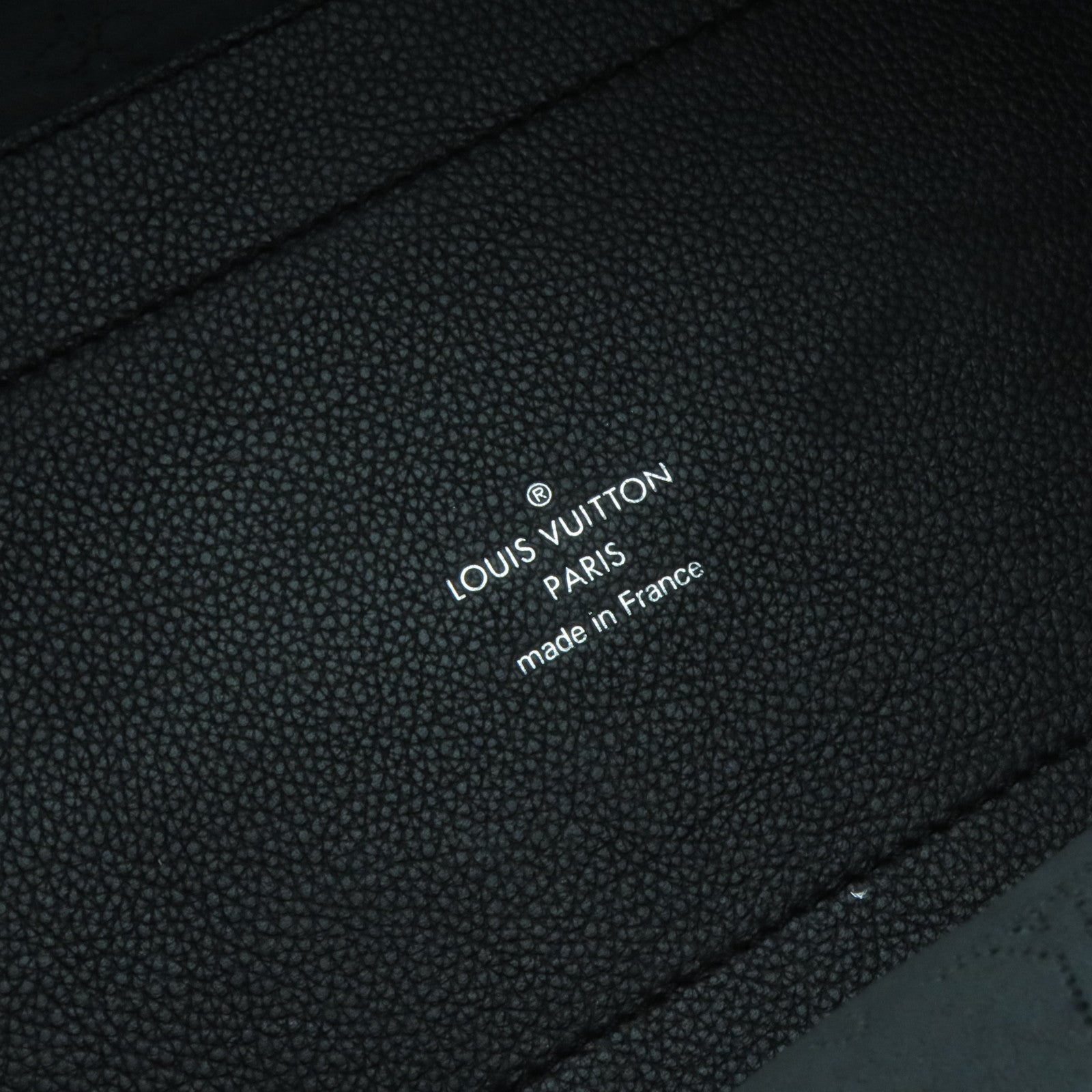 LOUIS VUITTON Monogram Mahina Hina MM銀扣肩背袋Noir黑色