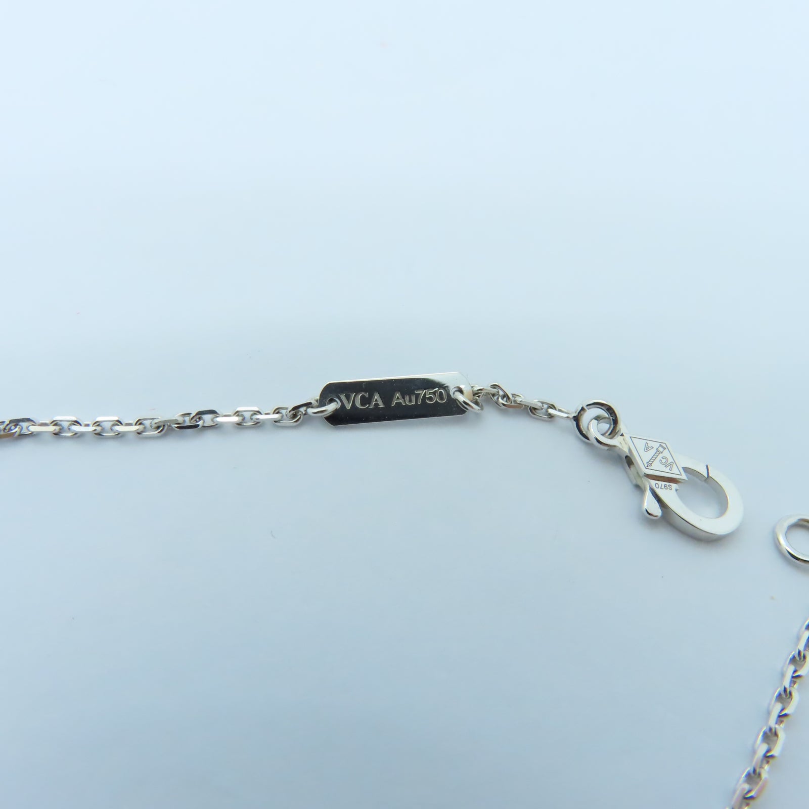 Van Cleef & Arpels 18K白金Vintage Alhambra 0.48ct鑽石項鍊銀色