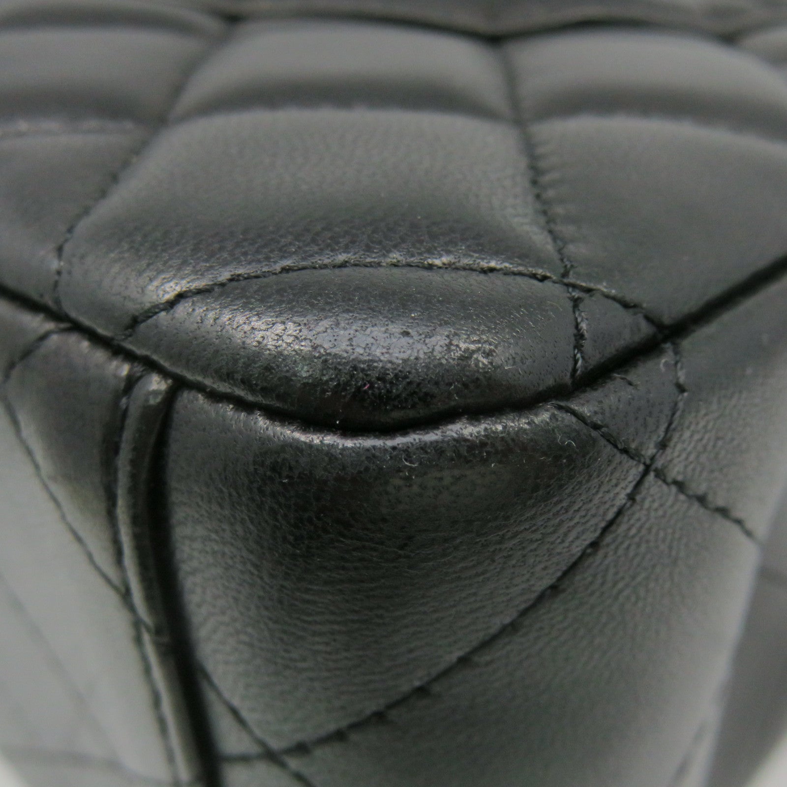 CHANEL 菱格羊皮皮革Jumbo Shoulder Bag银扣链带肩背袋黑色
