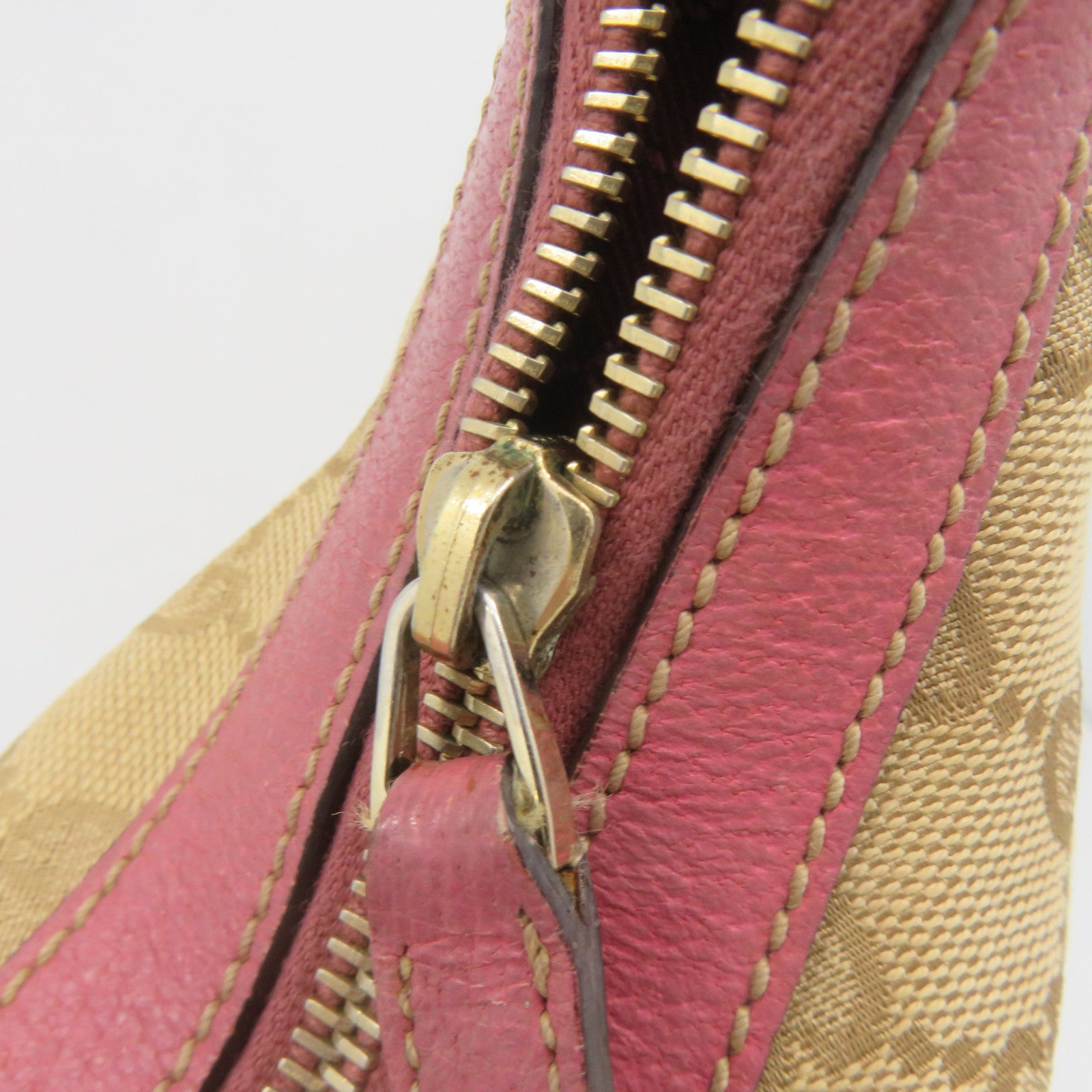 GUCCI 【激減優惠】GG帆布Shoulder Bag肩背袋啡色