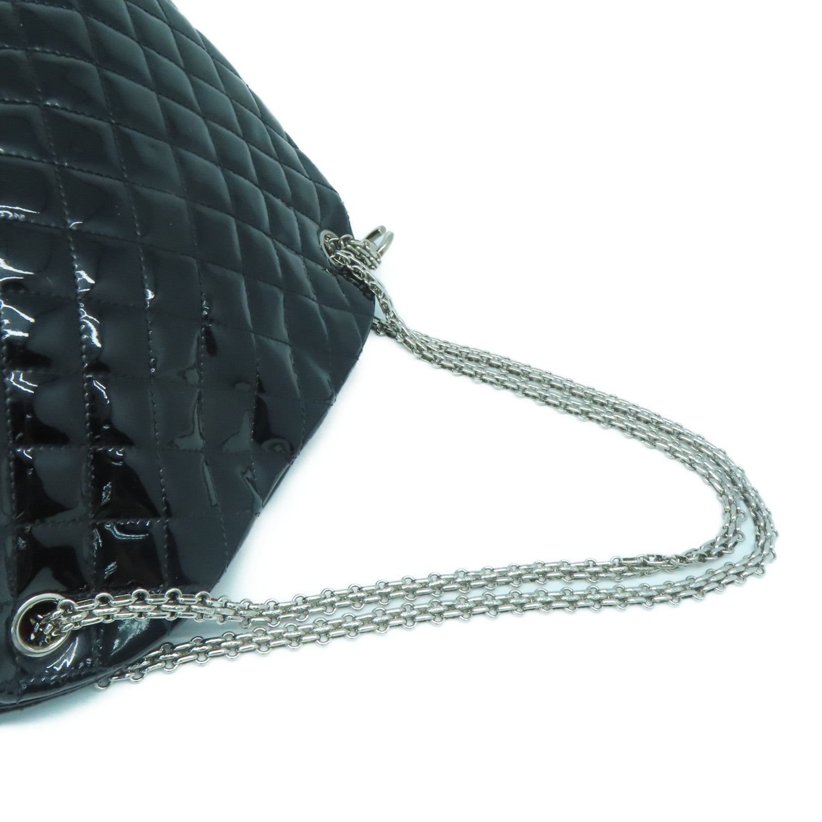 CHANEL 菱格漆皮皮革Chain Shoulder银扣肩背袋黑色