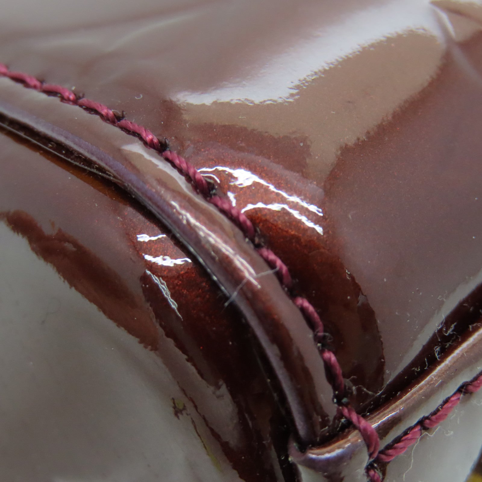 LOUIS VUITTON Vernis Brera MM金扣手挽袋酒红色