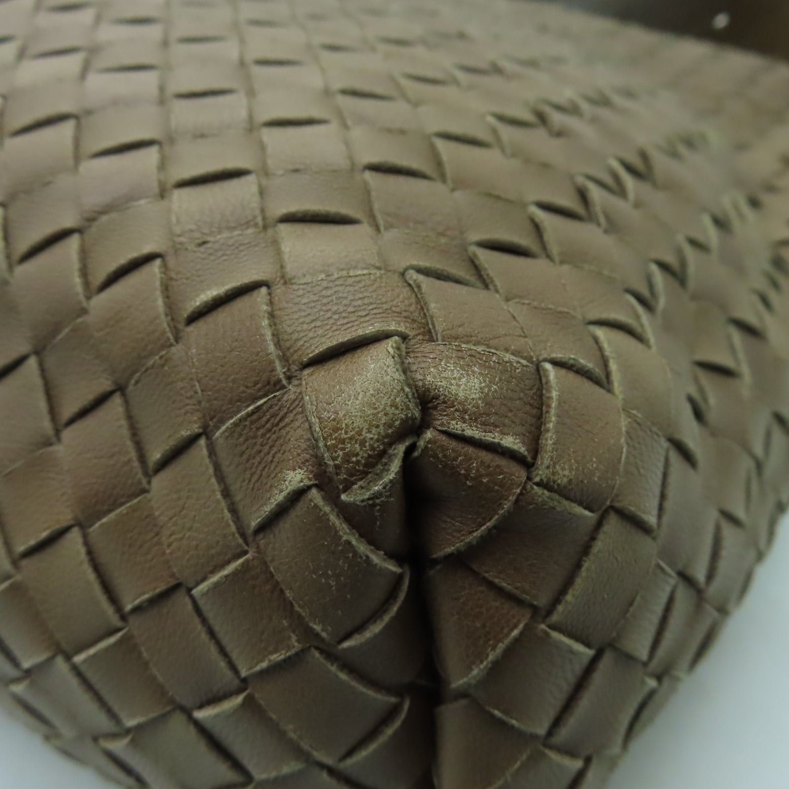 BOTTEGA VENETA 織紋皮革Shoulder Bag金扣肩背袋啡色