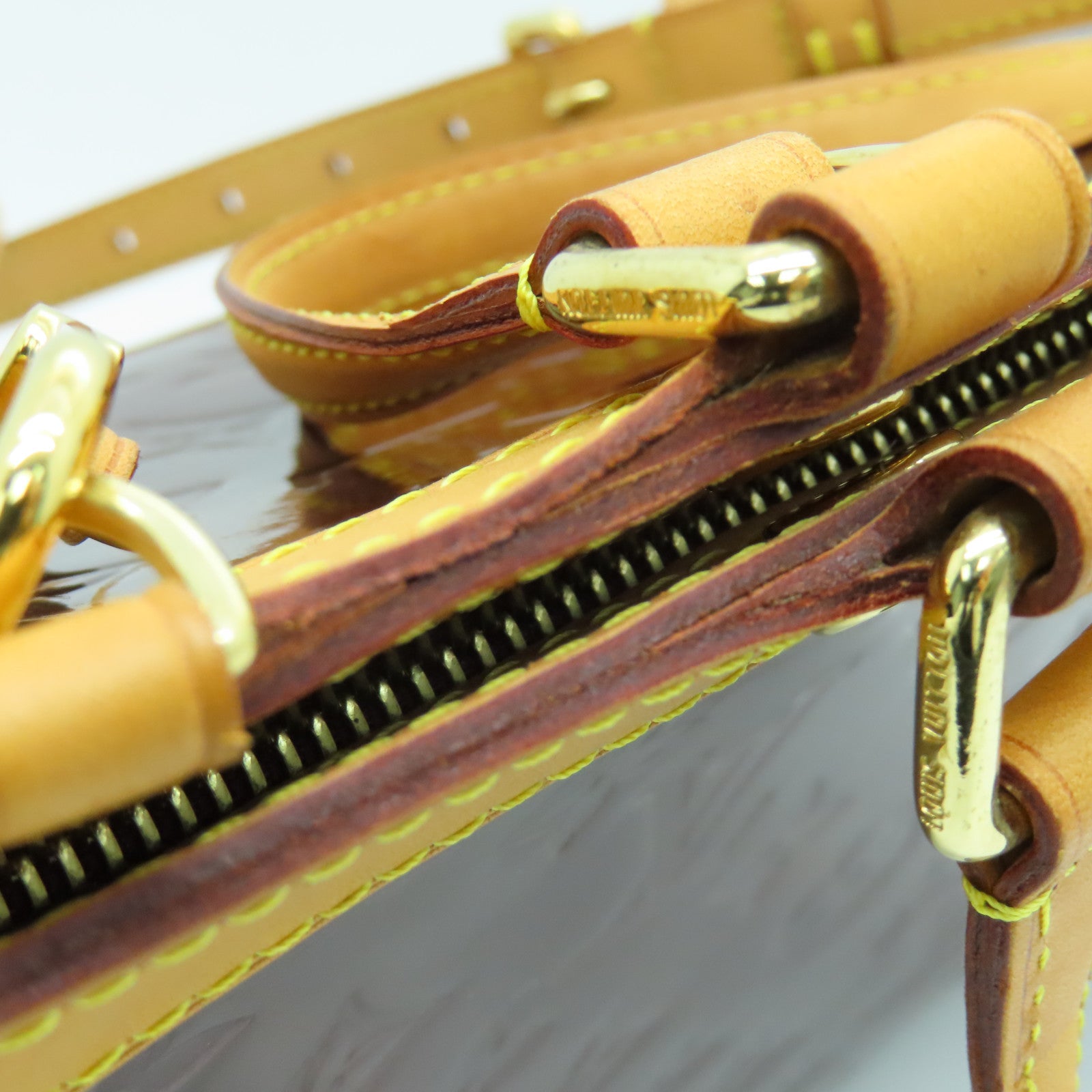 LOUIS VUITTON Vernis Brera MM金扣手挽袋酒红色