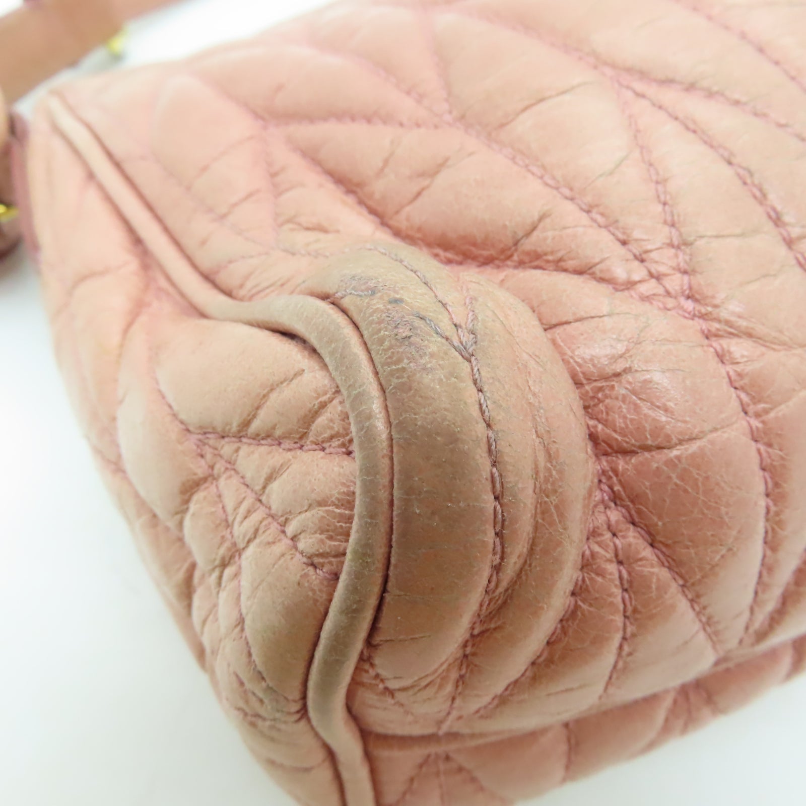 Miu Miu 牛皮皮革Shoulder Bag金扣肩背袋淺粉紅色