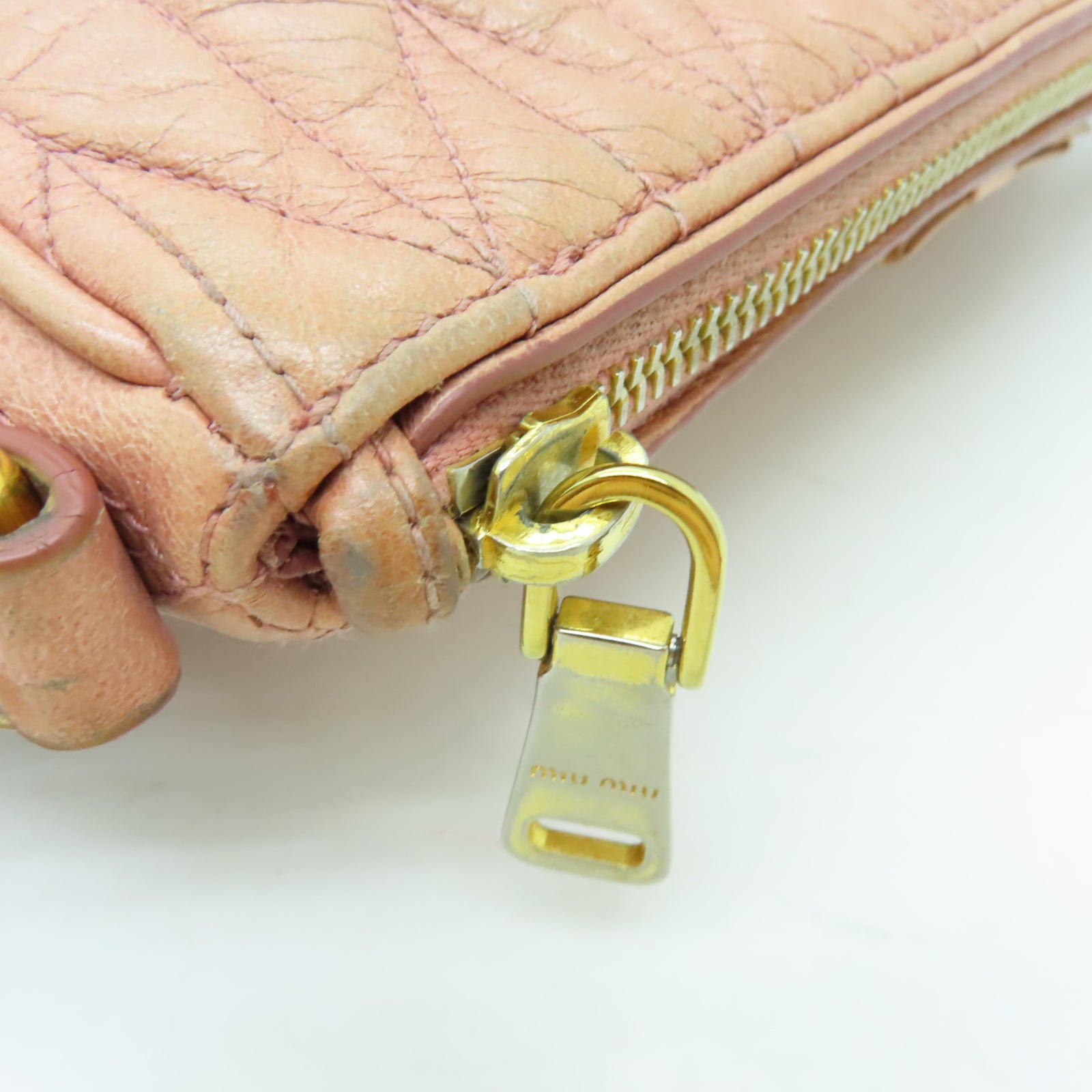 Miu Miu 牛皮皮革Shoulder Bag金扣肩背袋淺粉紅色