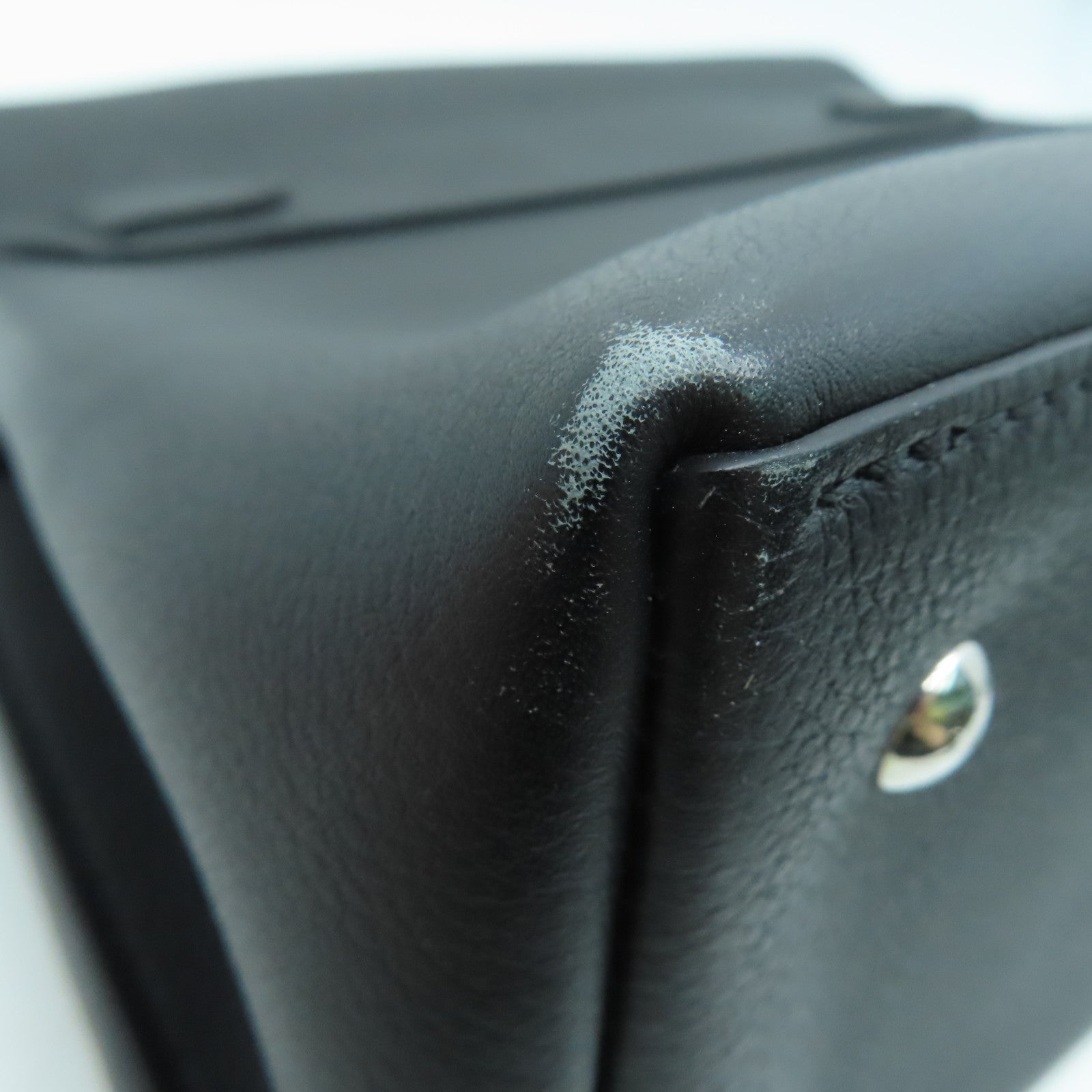 LOUIS VUITTON 牛皮皮革Lockme Ever BB银扣手挽肩背两用袋黑色