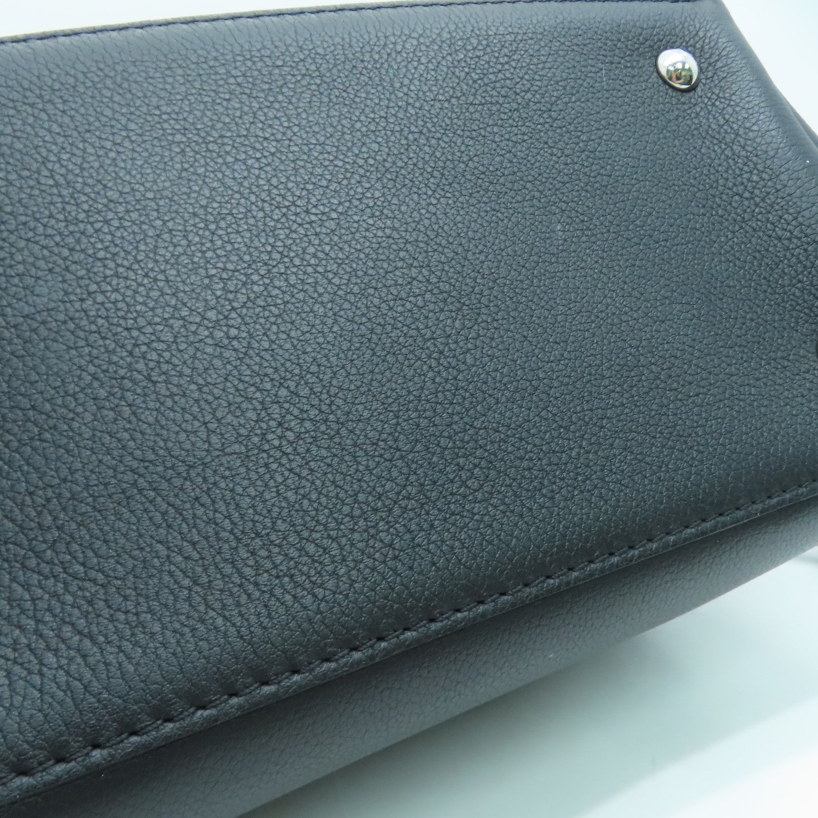 LOUIS VUITTON 牛皮皮革Lockme Ever BB银扣手挽肩背两用袋黑色