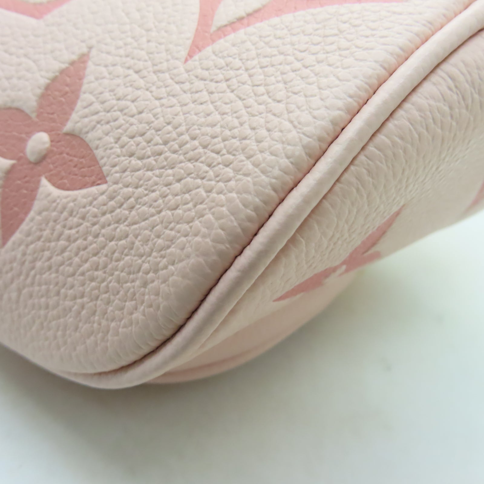 LOUIS VUITTON Monogram Empreinte Mini Bumbag金扣腰包粉紅色