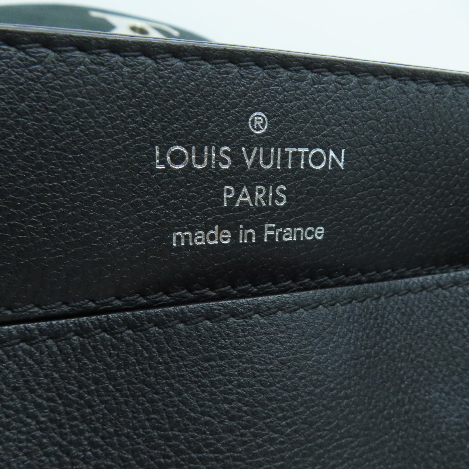 LOUIS VUITTON 牛皮皮革Lockme Ever BB银扣手挽肩背两用袋黑色