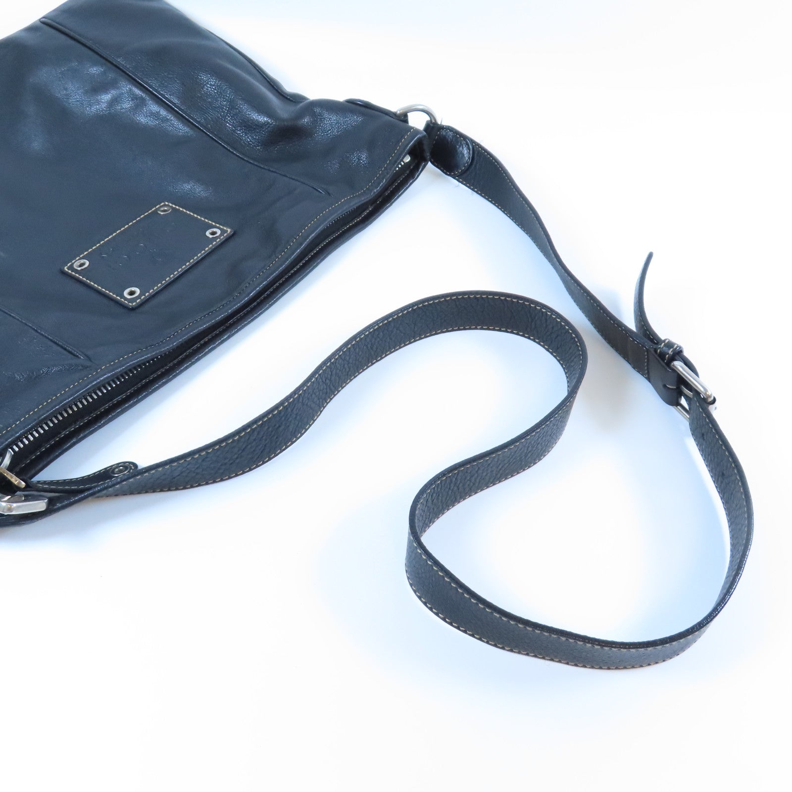 GUCCI 牛皮皮革Shoulder Bag銀扣肩背袋黑色