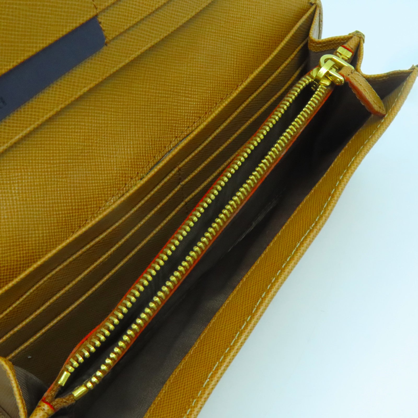 PRADA 【激減優惠】牛皮皮革Wallet金扣長錢包棕色