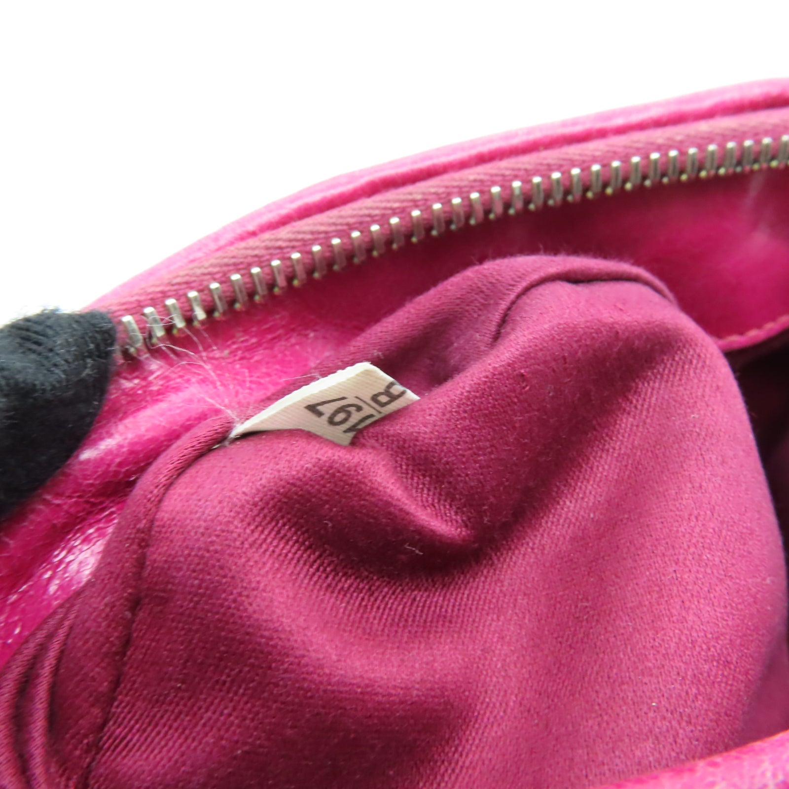 Miu Miu 牛皮皮革Shoulder Bag金扣肩背袋粉紅色
