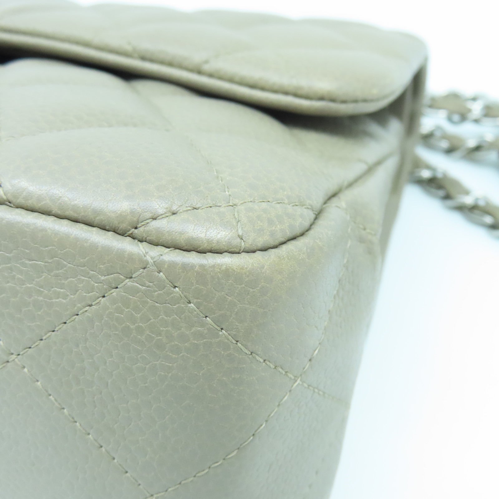 CHANEL 牛皮皮革Classic Jumbo Double Flat銀扣肩背袋淺褐色