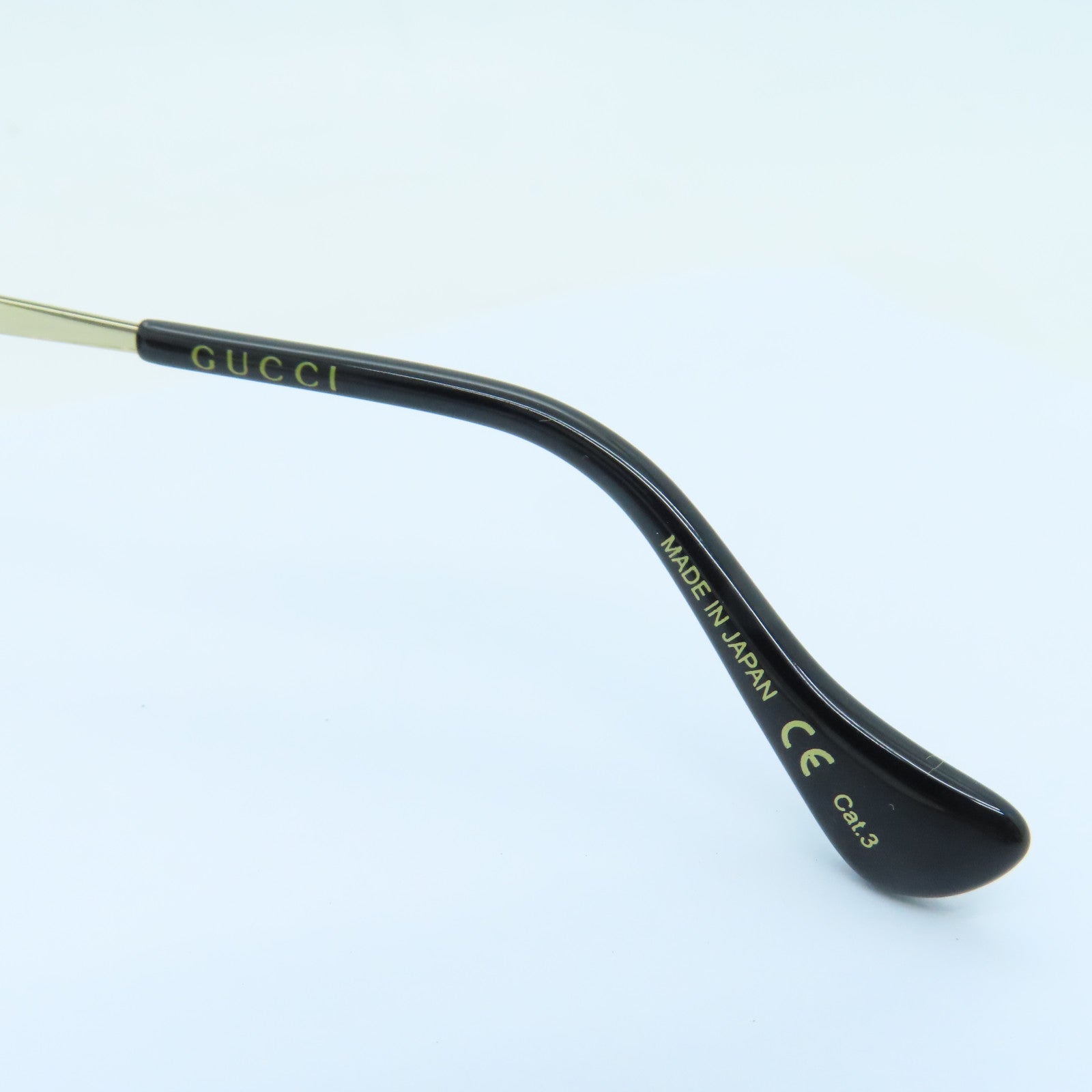 GUCCI PVC/Metal Sunglasses Gold Buckle Sunglasses Black