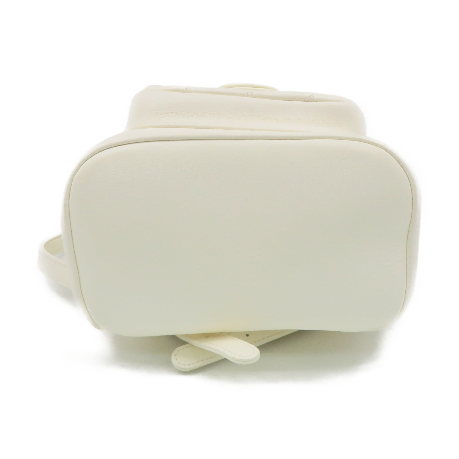 CHANEL菱格牛皮皮革Backpack金扣链带背包米白色