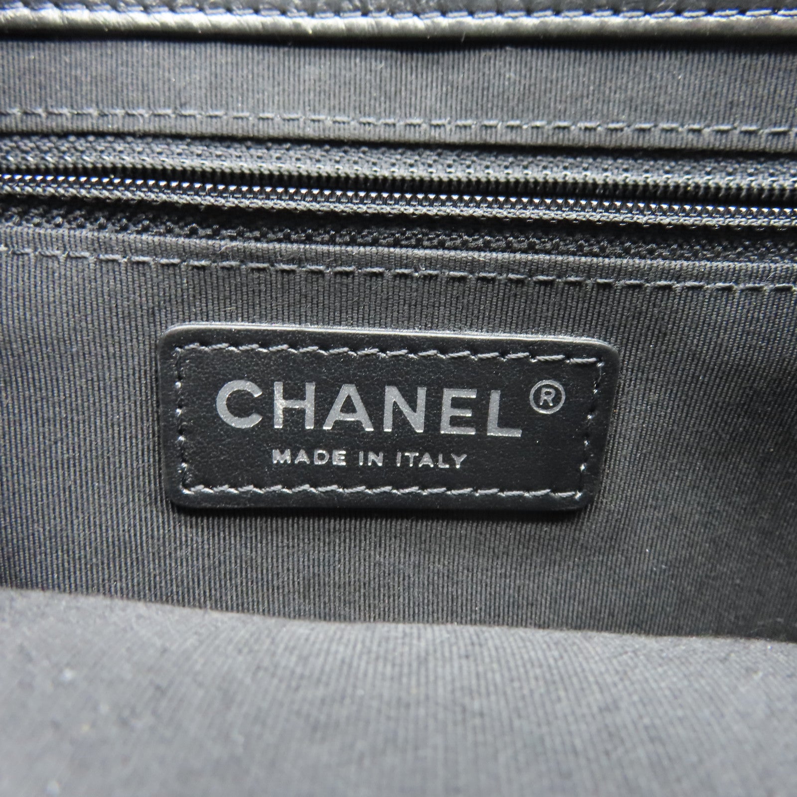 CHANEL 菱格牛皮皮革Chain Shoulder銀扣鏈帶肩背袋黑色