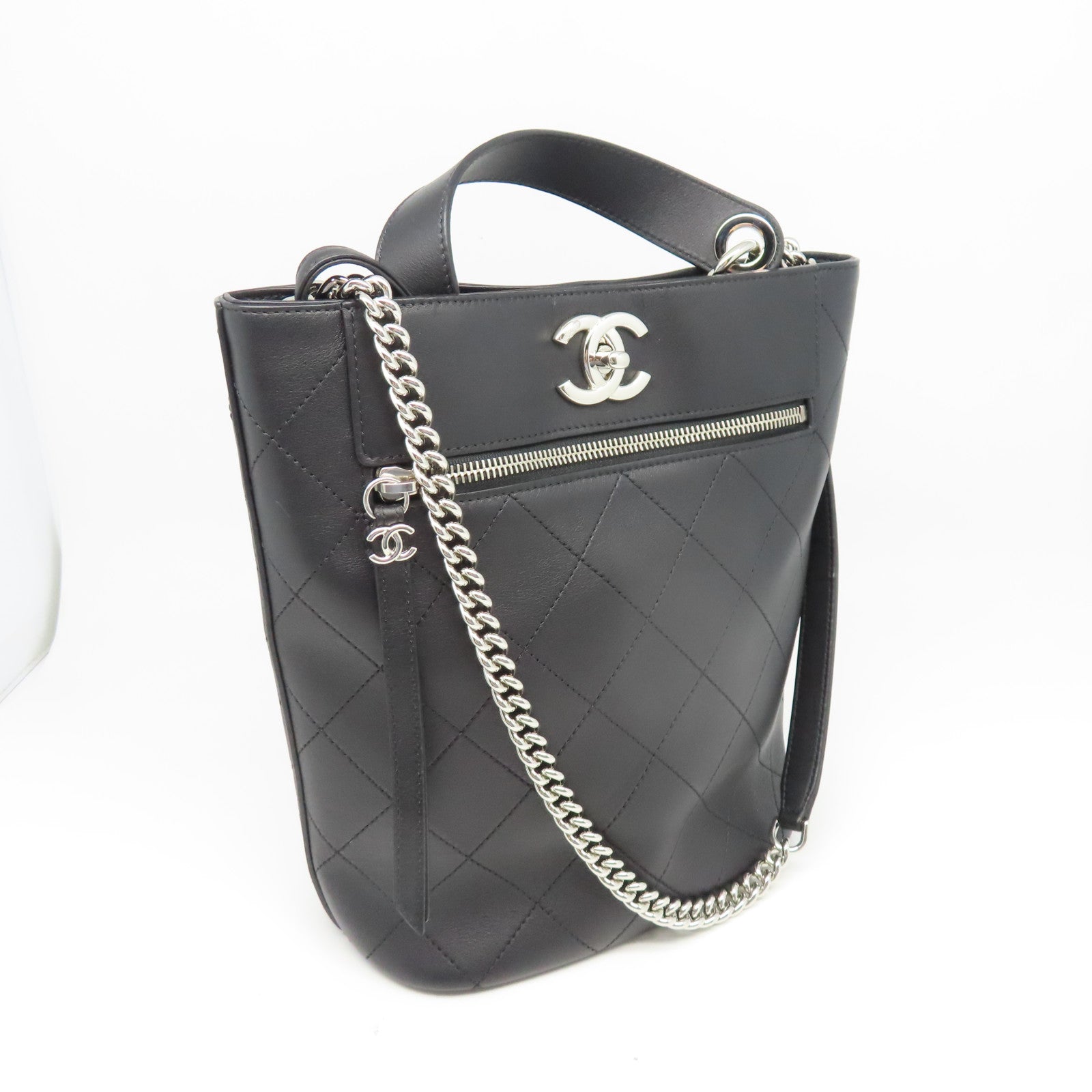 CHANEL 菱格牛皮皮革Chain Shoulder銀扣鏈帶肩背袋黑色