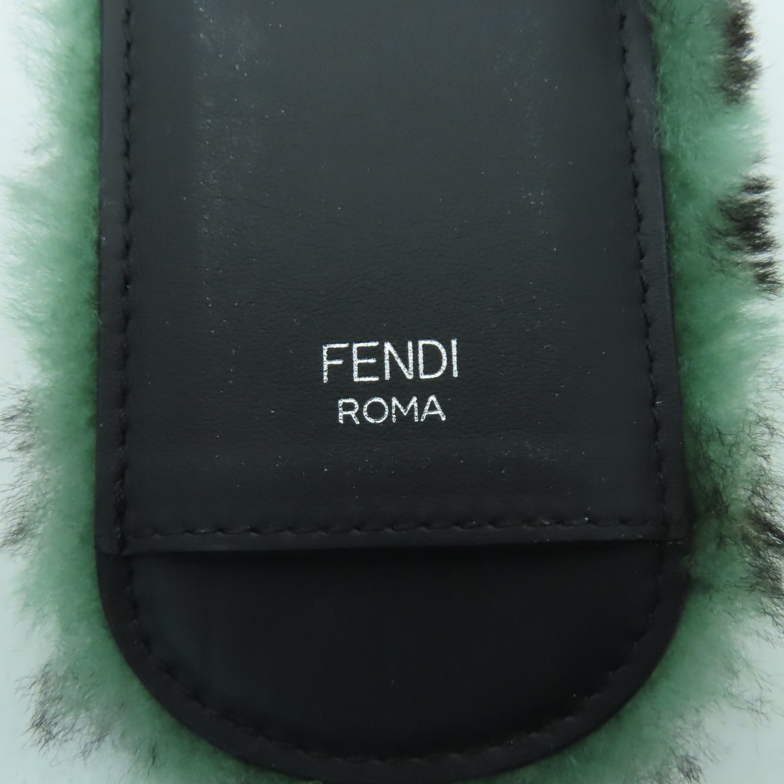 FENDI 牛皮皮革/毛茸Strap Pad肩背帶墊綠色