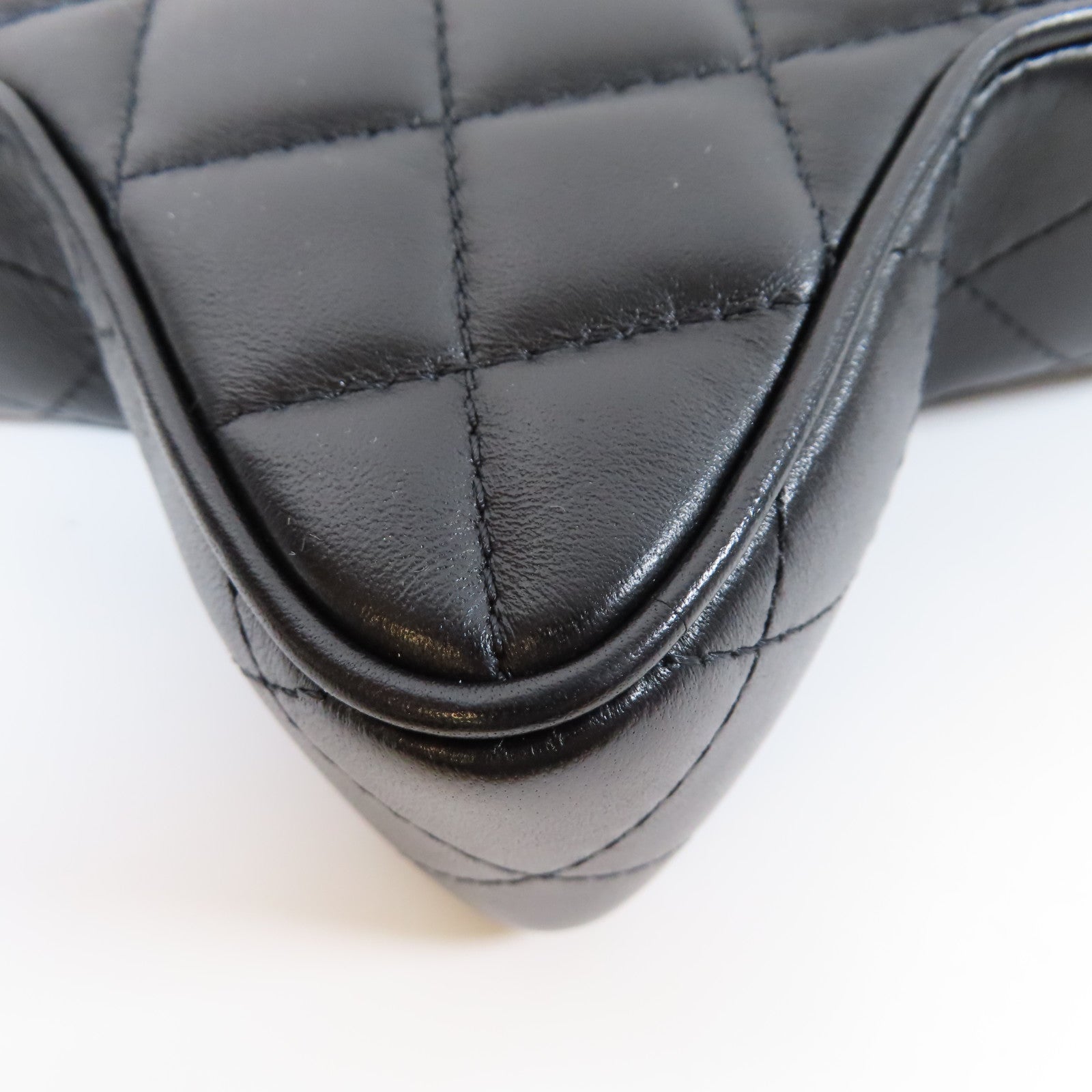 CHANEL 菱格牛皮皮革Star Chain Shoulder Bag銀扣鏈帶肩背袋黑色