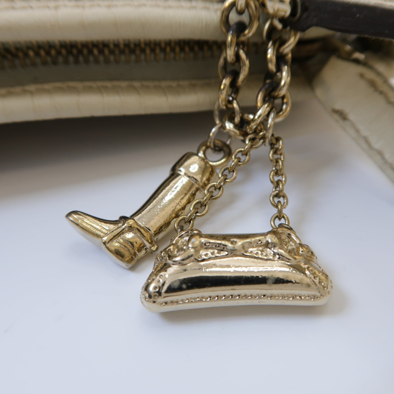 GUCCI 帆布Shoulder Bag金扣肩背袋啡色