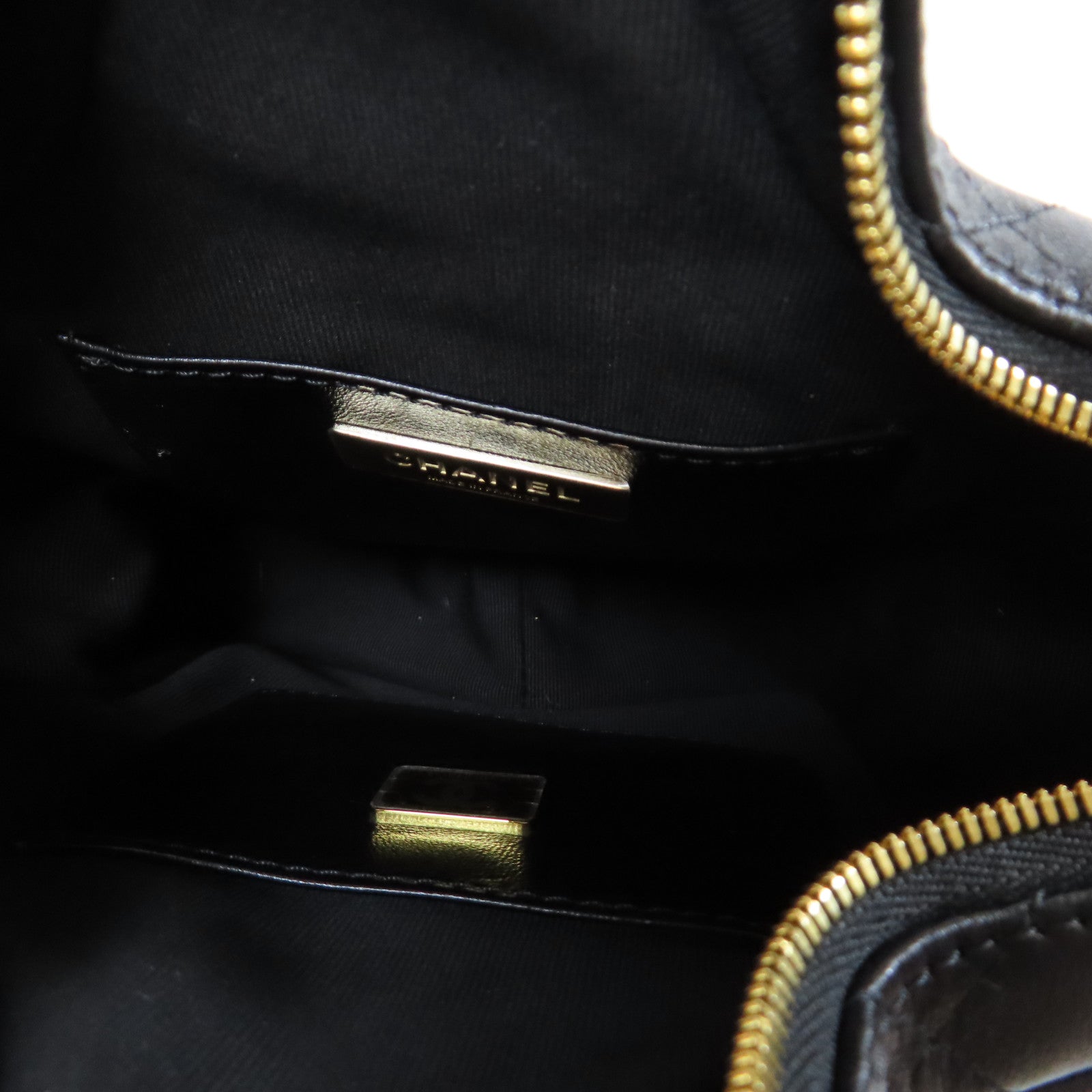 CHANEL 菱格牛皮皮革Star Chain Shoulder Bag銀扣鏈帶肩背袋黑色