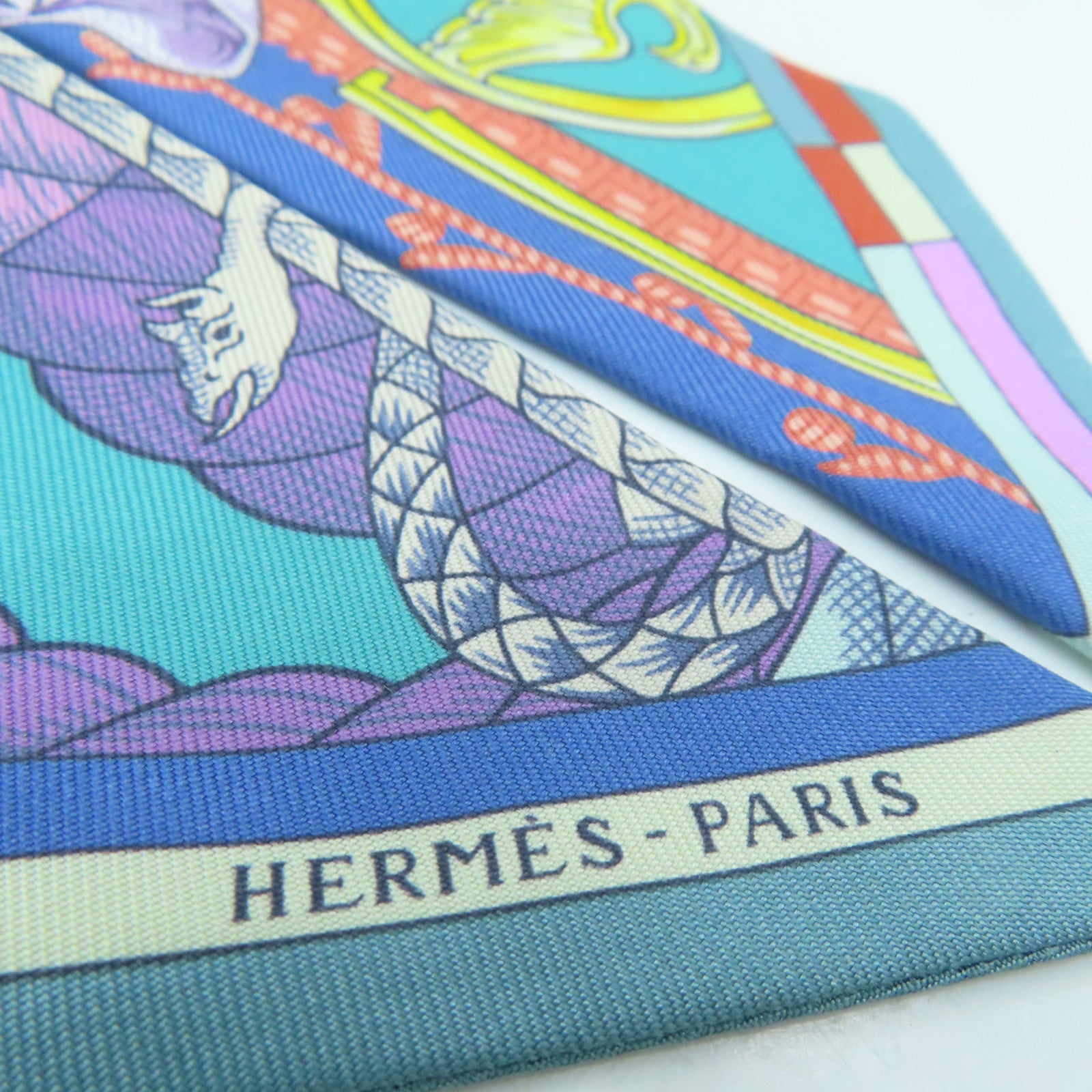 HERMES Silk Twilly Scarf Color
