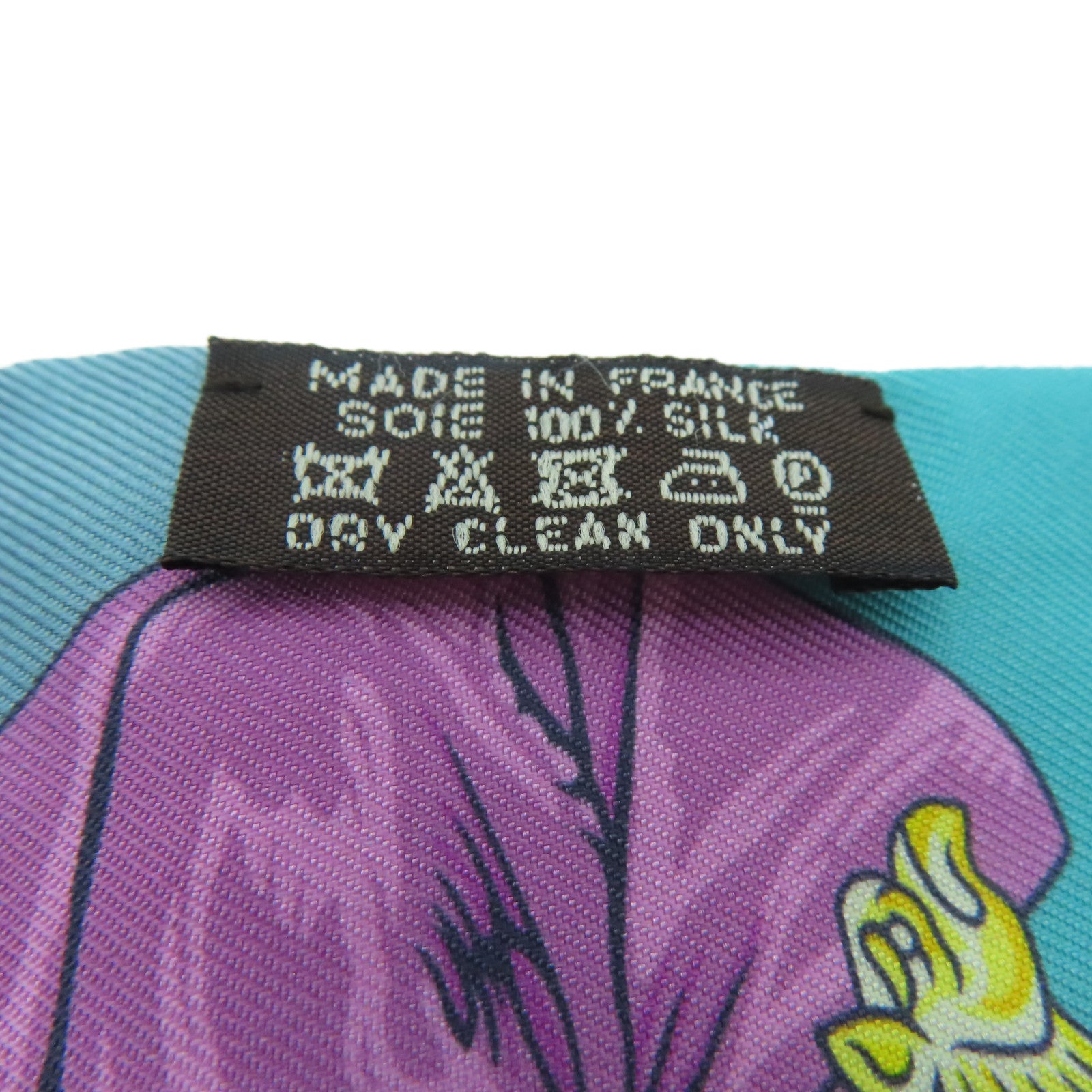 HERMES Silk Twilly Scarf Color