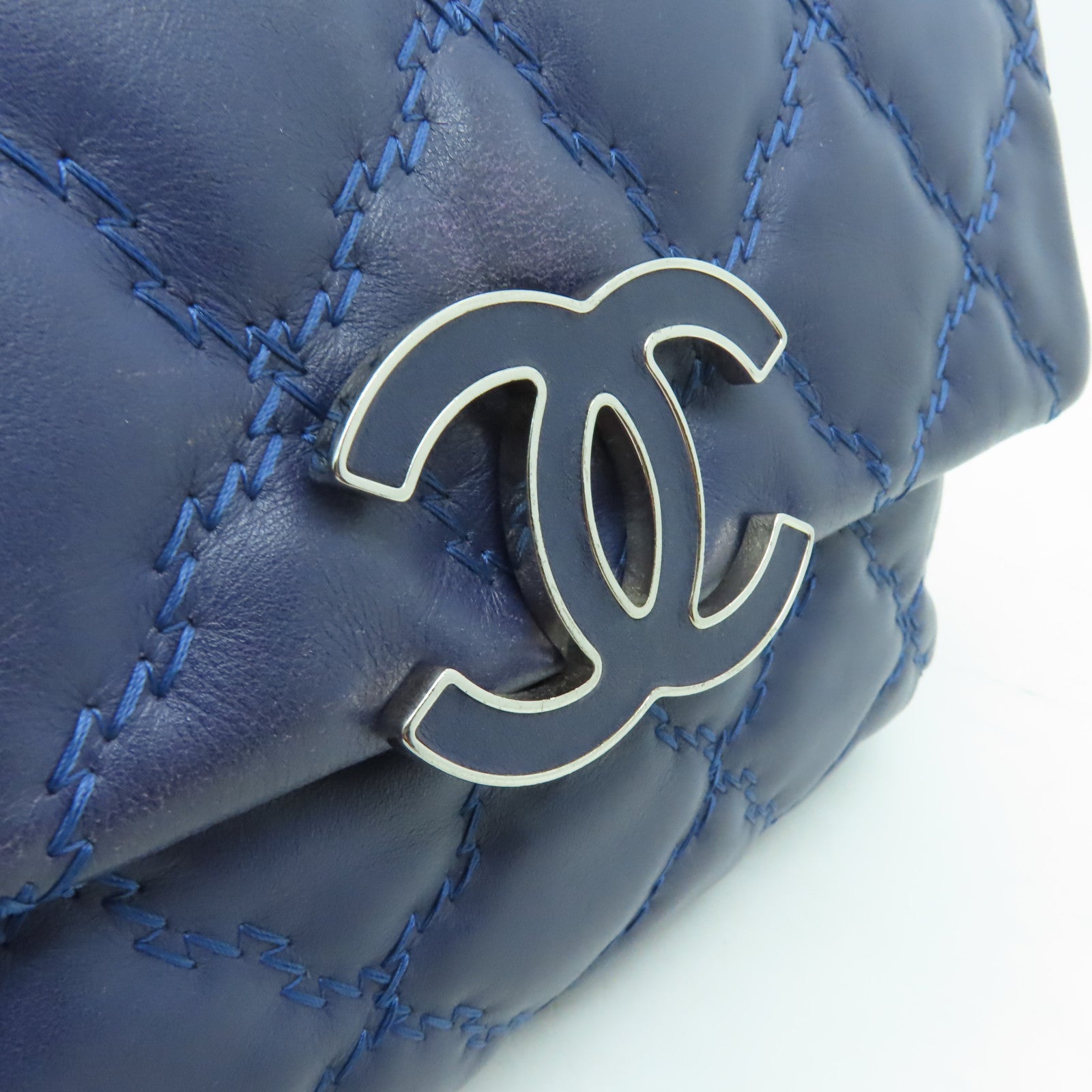 CHANEL 菱格牛皮皮革Hamptons Clutch銀扣手挽肩背兩用袋藍色