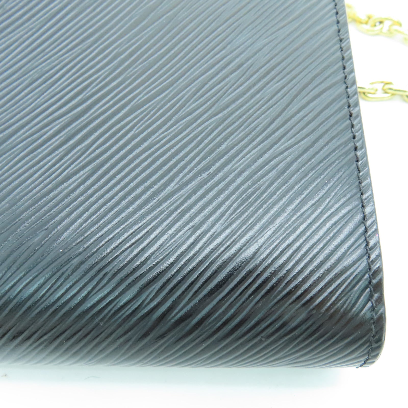 LOUIS VUITTON Epi Twist Sequin Bird金扣链带肩背袋黑色