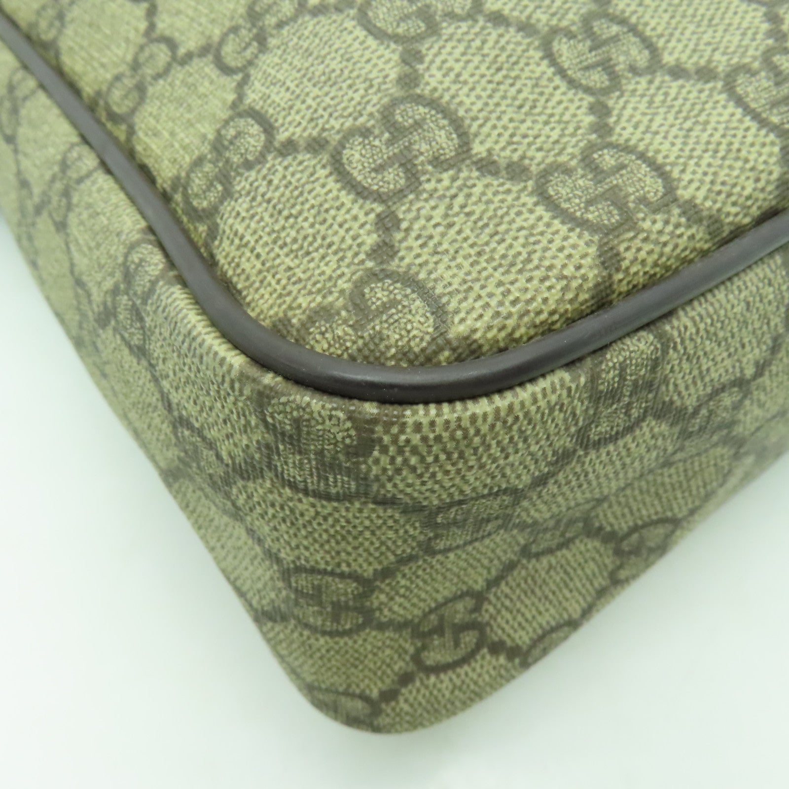 GUCCI 塗層帆布Shoulder Bag金扣肩背袋棕色