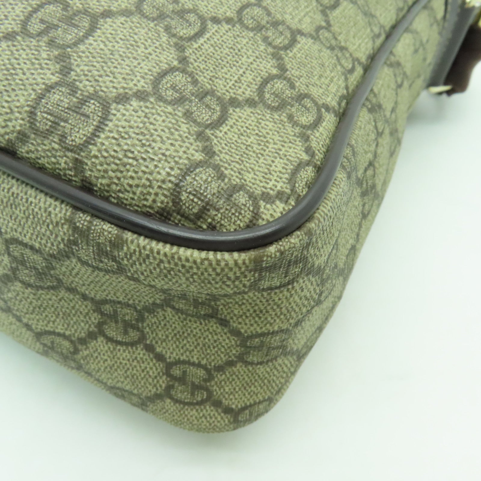 GUCCI 塗層帆布Shoulder Bag金扣肩背袋棕色