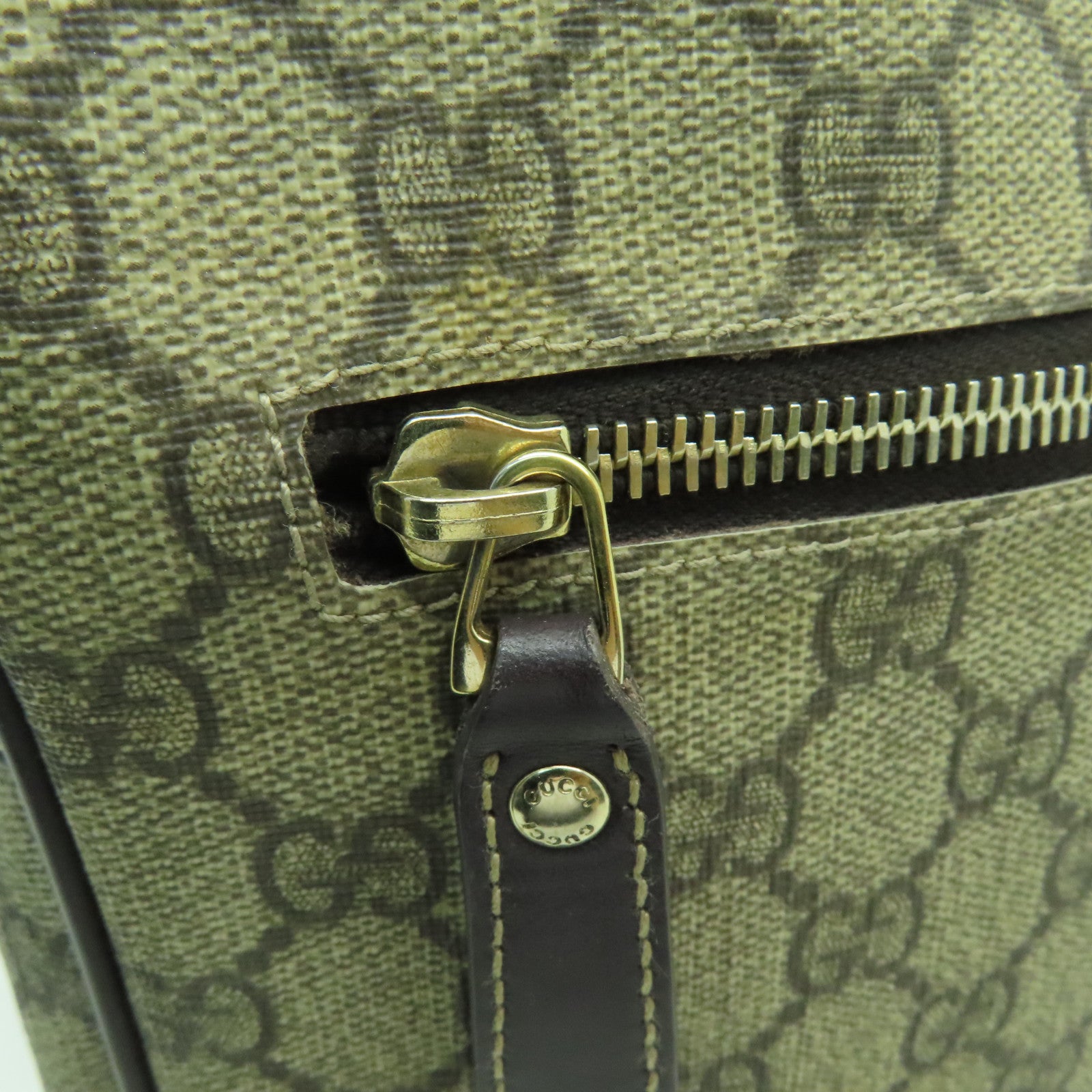 GUCCI 塗層帆布Shoulder Bag金扣肩背袋棕色