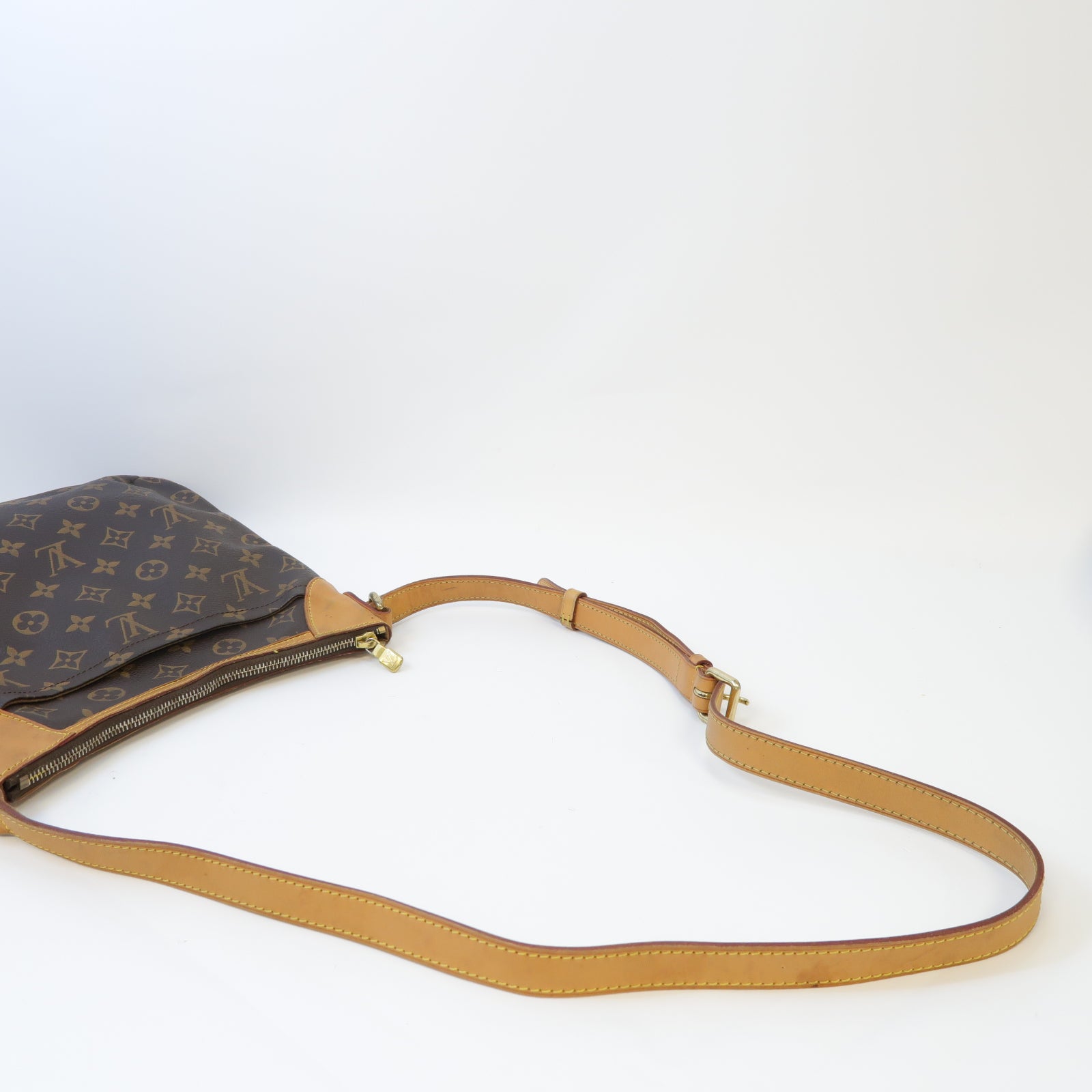 LOUIS VUITTON Monogram Odeon PM金扣肩背袋啡色
