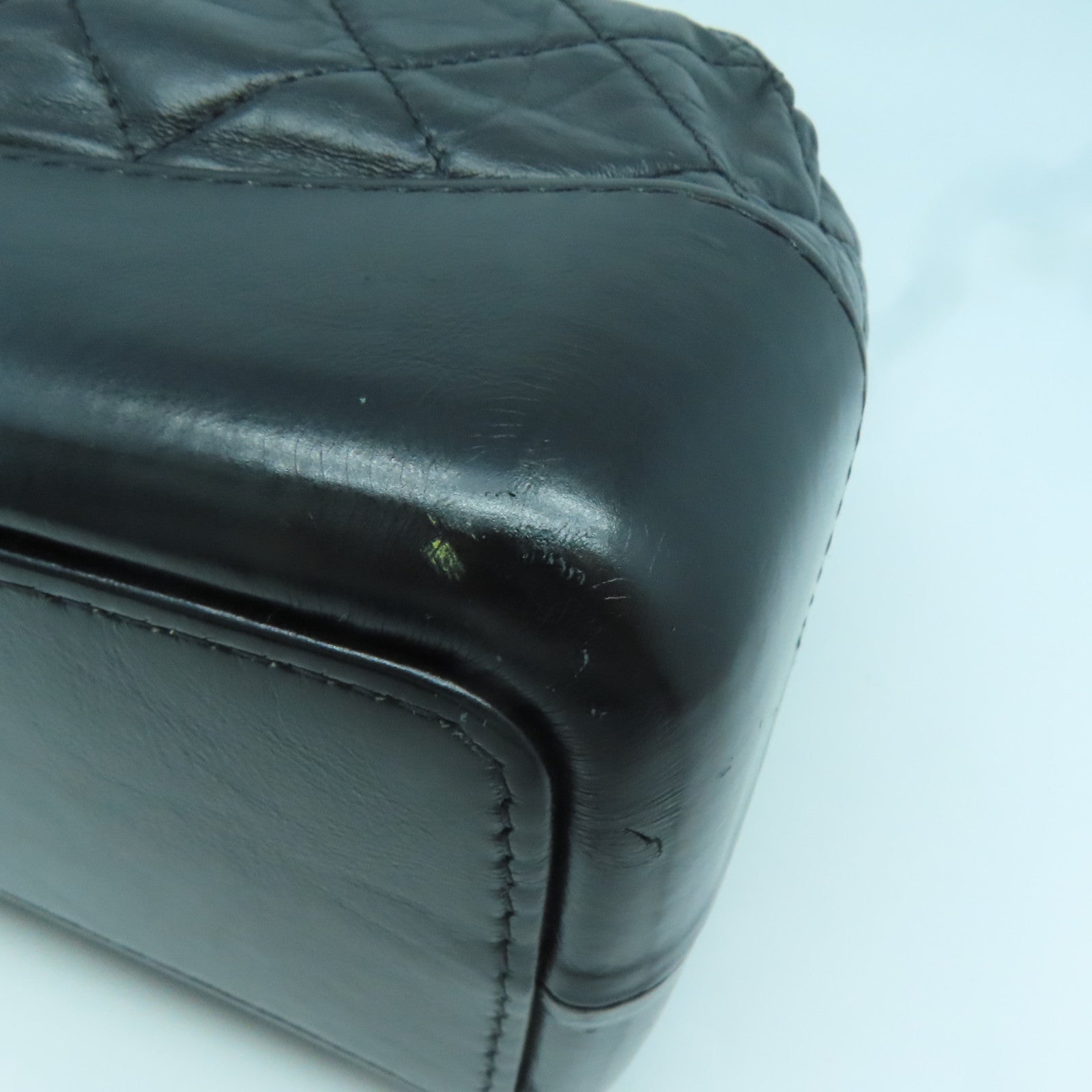 CHANEL 菱格牛皮皮革Backpack金扣/銀扣背包黑色