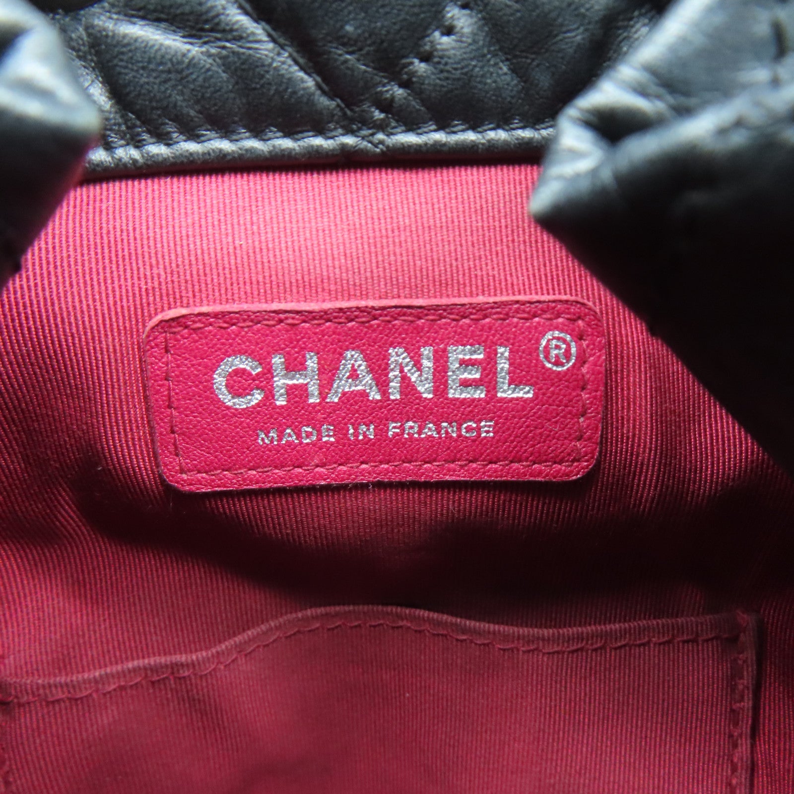 CHANEL 菱格牛皮皮革Backpack金扣/銀扣背包黑色
