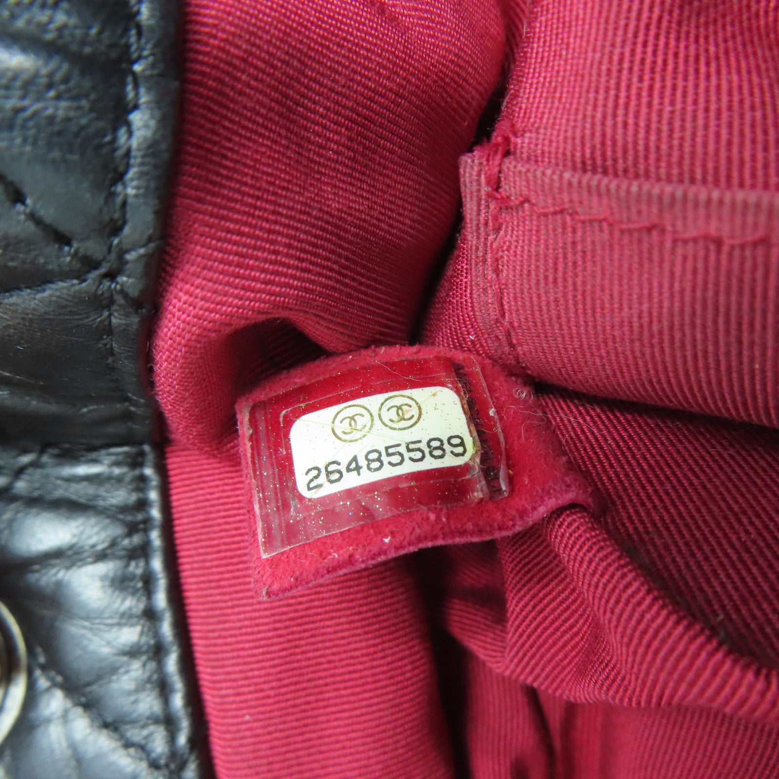 CHANEL 菱格牛皮皮革Backpack金扣/銀扣背包黑色