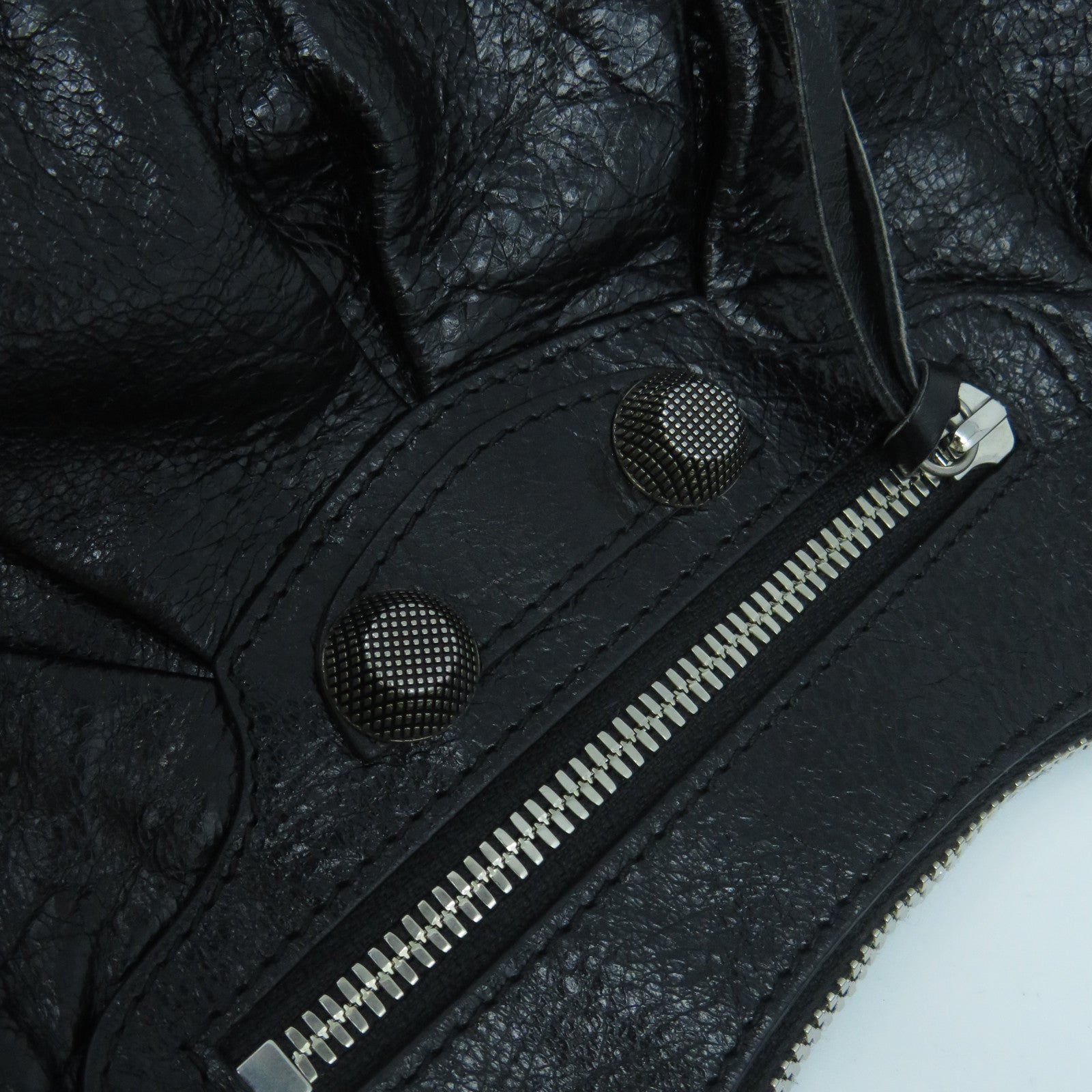 BALENCIAGA 羊皮皮革Le Cagole XS Shoulder Bag銀扣肩背袋黑色