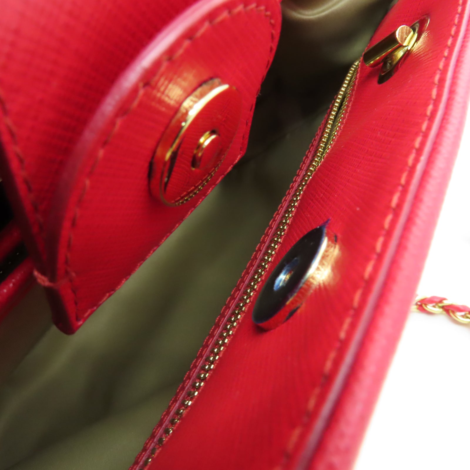 Salvatore Ferragamo 牛皮皮革Bow Handbag金扣肩背袋紅色
