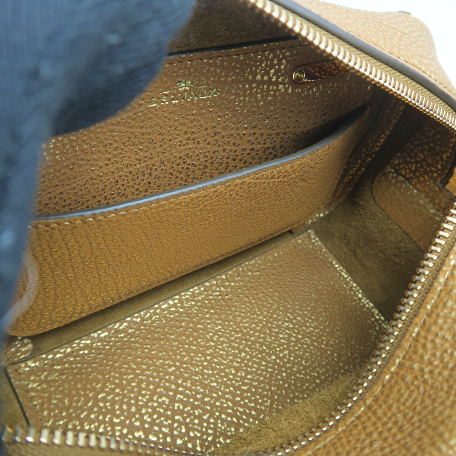 SELECTION 牛皮皮革Delvaux Cool Box Mini金扣手挽肩背两用袋金色